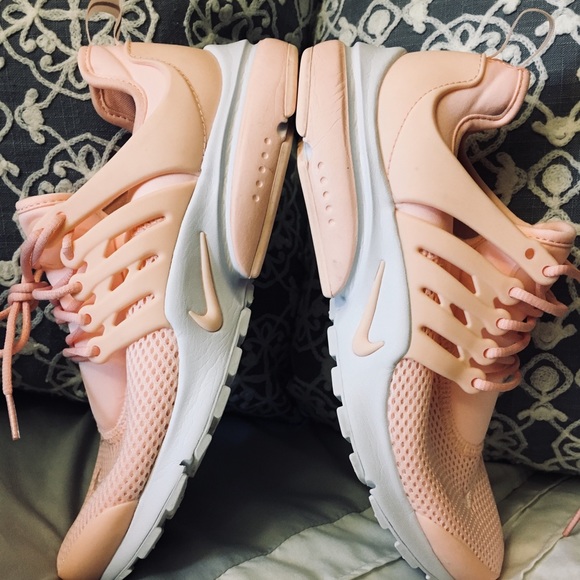 Nike Shoes - SALE🔥🔥RARE Nike Presto Melon